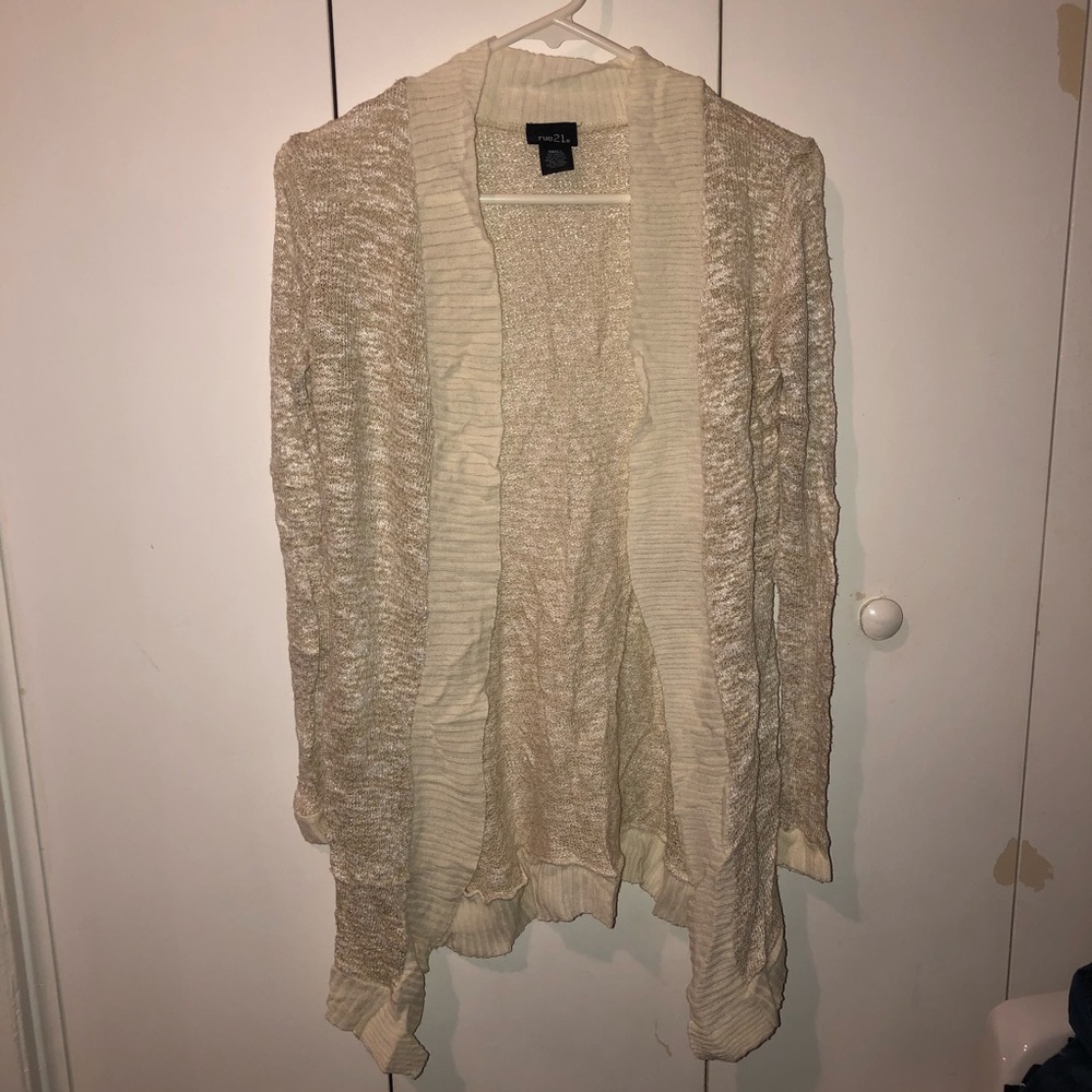 White/ cream cardigan